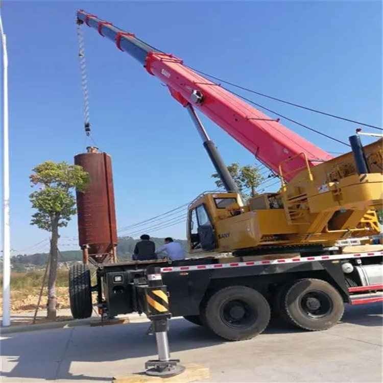 达州专业吊车租赁多少钱